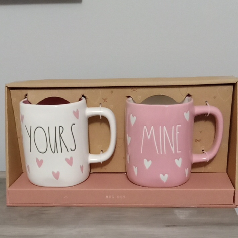 Rae Dunn Valentine Mug Set